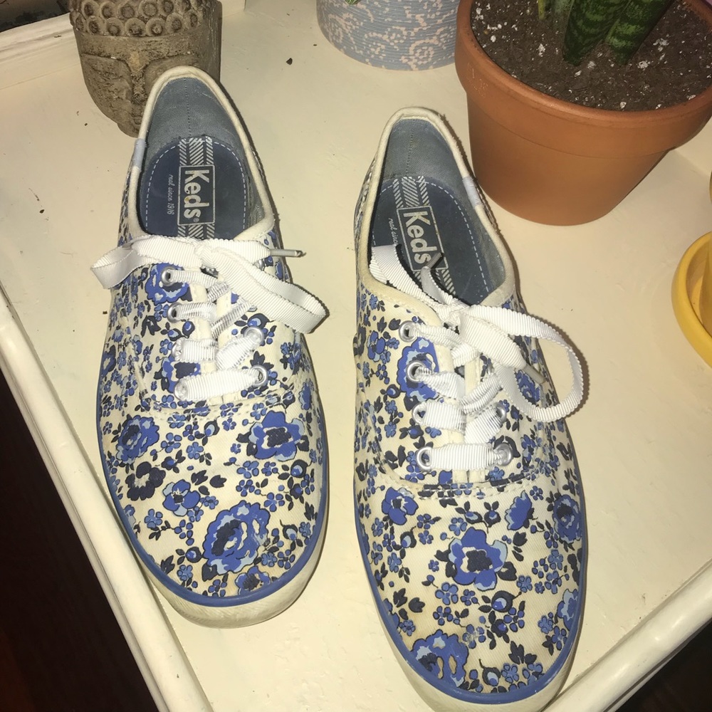 USED FLORAL PRINT KEDS🌼🌼